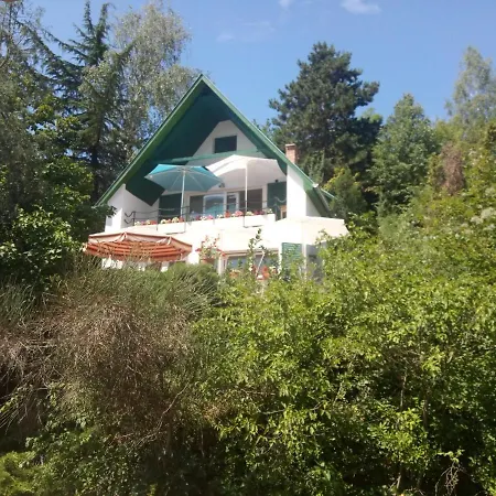 V4 Kilatoterasz Emelet Apartmán Nagymaros