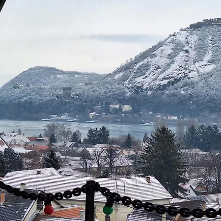 V4 Kilatoterasz Emelet Apartmán Nagymaros